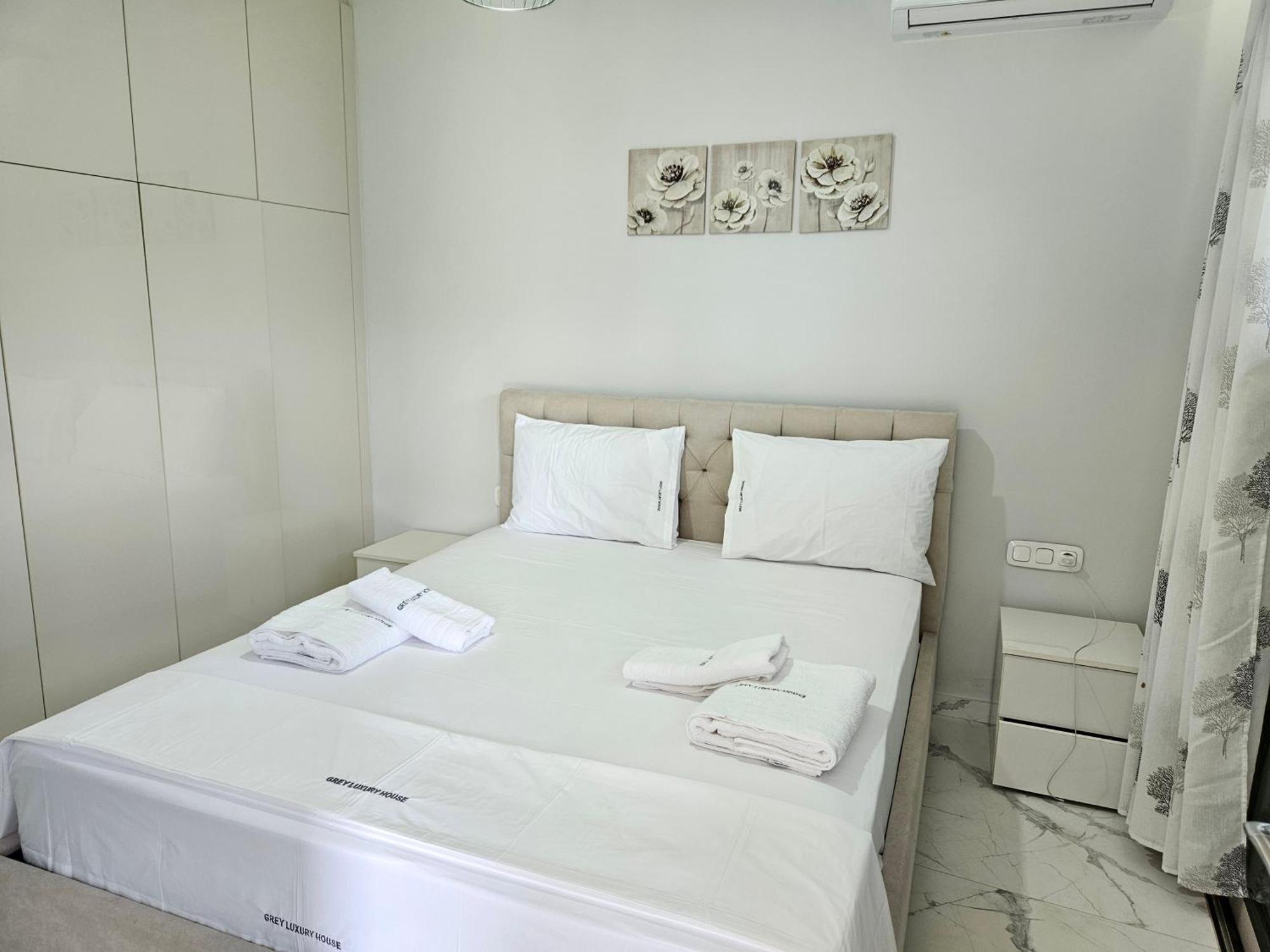 Grey Luxury House Appartement Ypsos Buitenkant foto