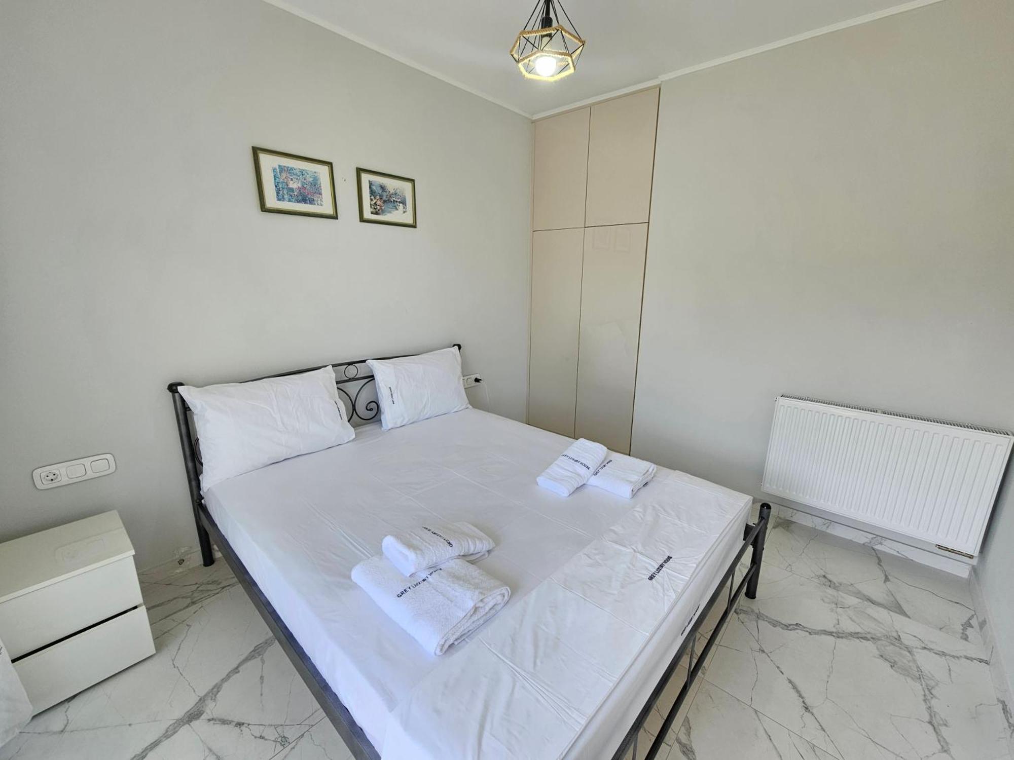 Grey Luxury House Appartement Ypsos Buitenkant foto