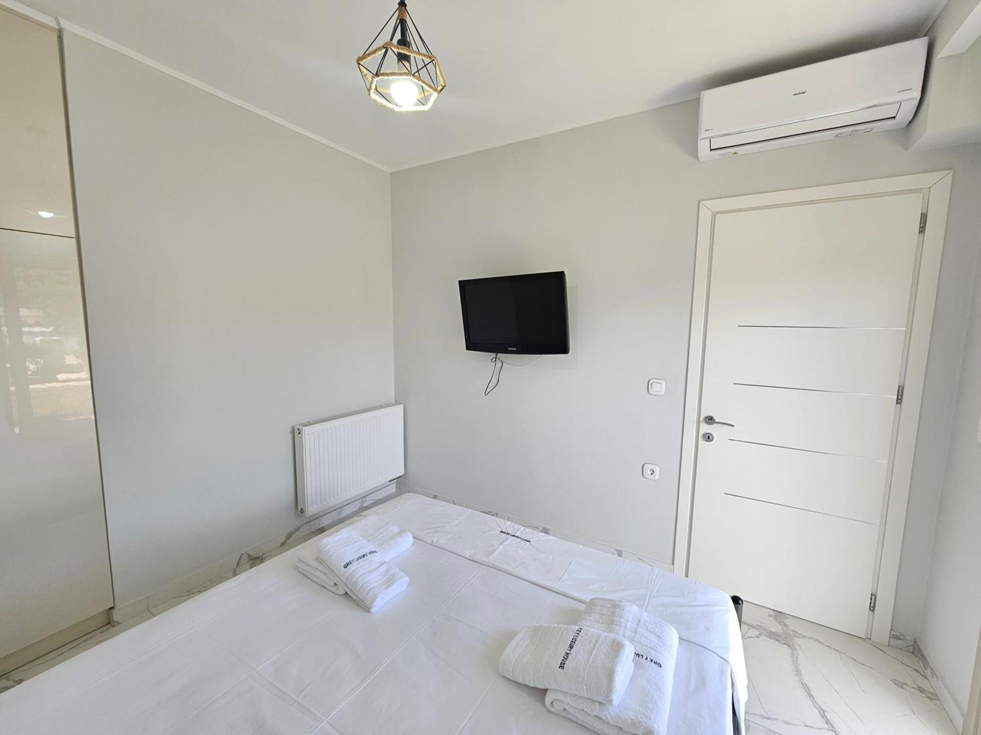 Grey Luxury House Appartement Ypsos Buitenkant foto